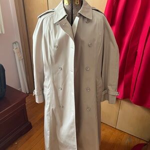 London fog maincoat brand new and never worn